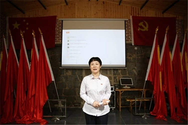 党委委员、副院长许琨总结发言.webp.jpg