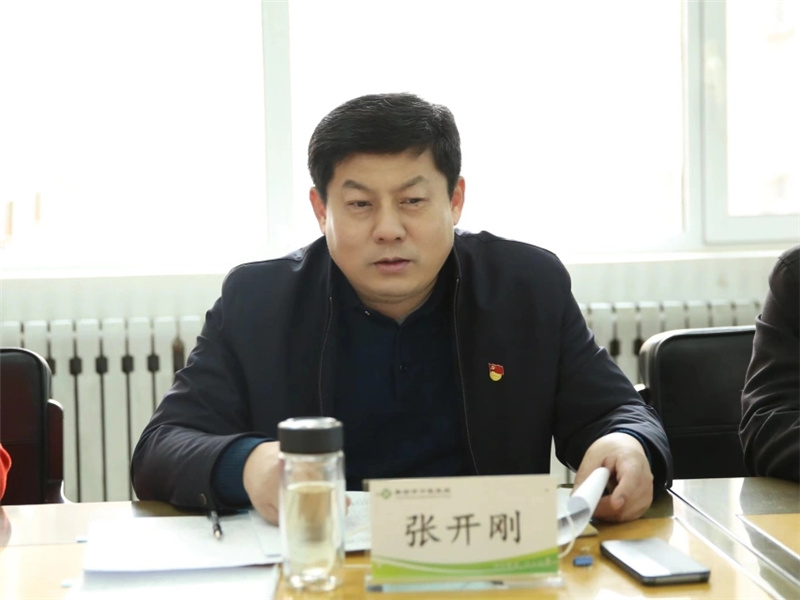 党委书记、院长张开刚同志代表医院领导班子进行对照检查.webp.jpg
